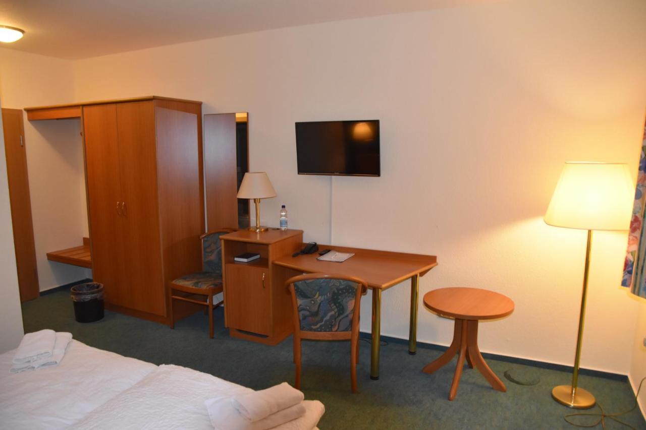 Hotel Zum Gesundbrunnen Bad Zwischenahn Luaran gambar