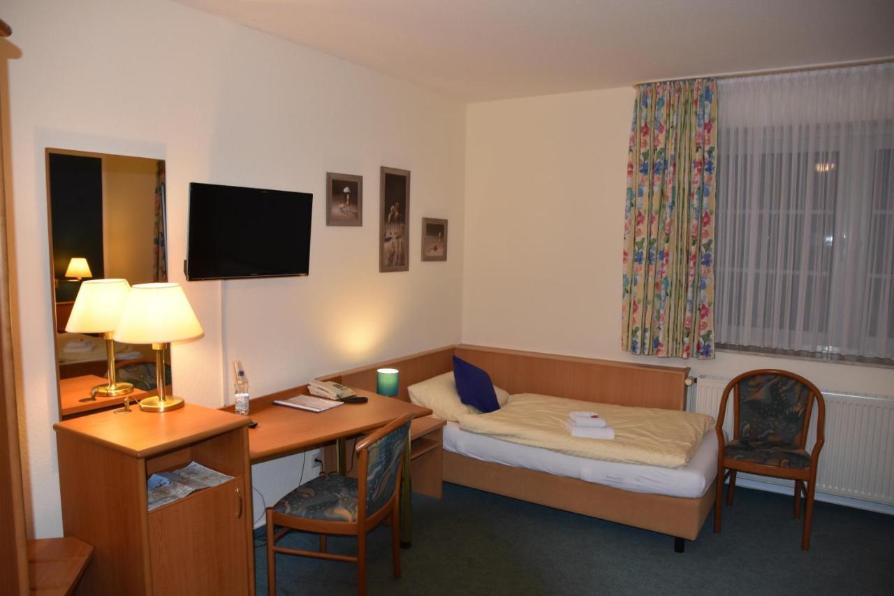 Hotel Zum Gesundbrunnen Bad Zwischenahn Luaran gambar